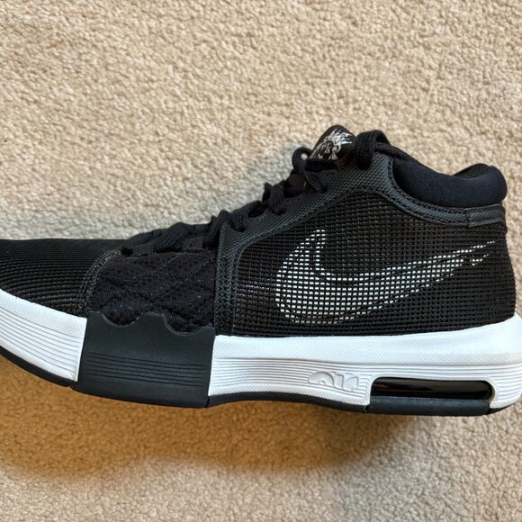 Nike Lebron Witness 8 TB Basketball Shoes Men's Size 9 Black White FB0044-002 - Picture 7 of 10